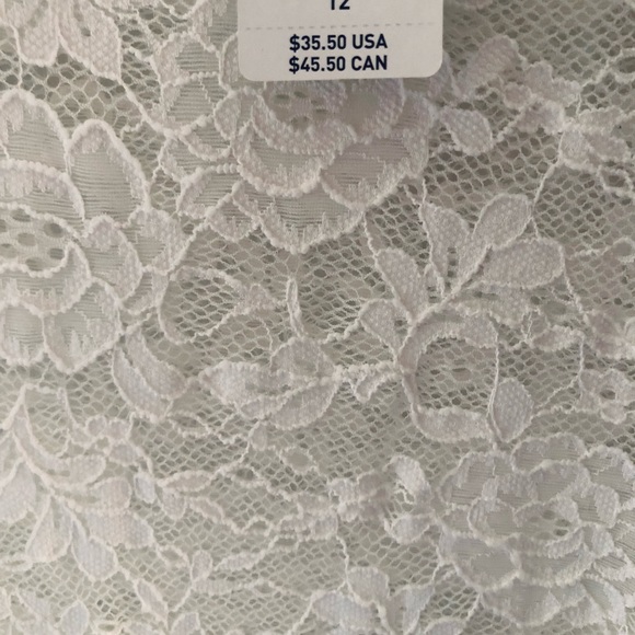 Torrid Black and White Lace Football Tee NWT Sz 0 12 - Picture 6 of 7